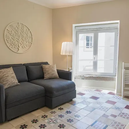 Daire Terrace & River View In Alfama Lisboa