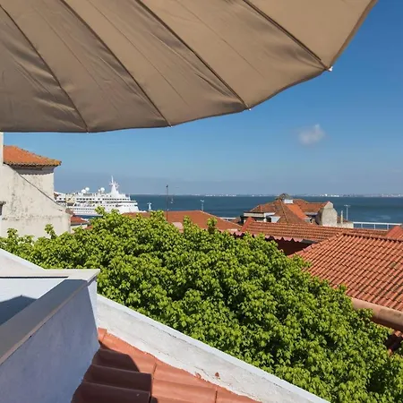 아파트 Terrace & River View In Alfama 리스본