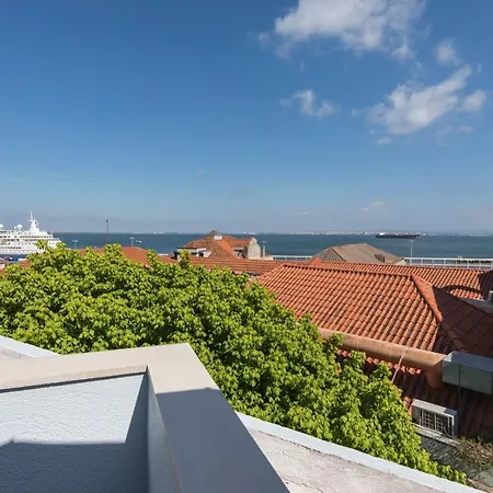 아파트 Terrace & River View In Alfama 리스본
