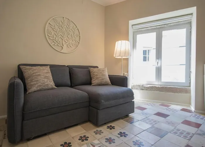 Terrace & River View In Alfama