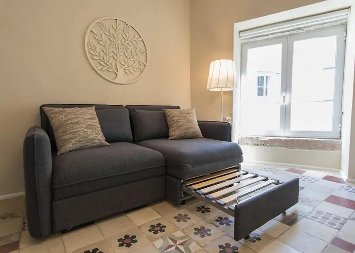 Terrace & River View In Alfama