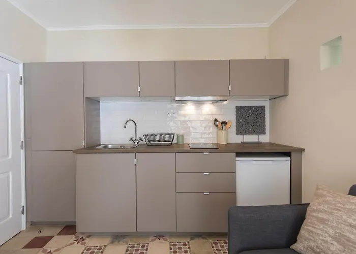 Terrace & River View In Alfama