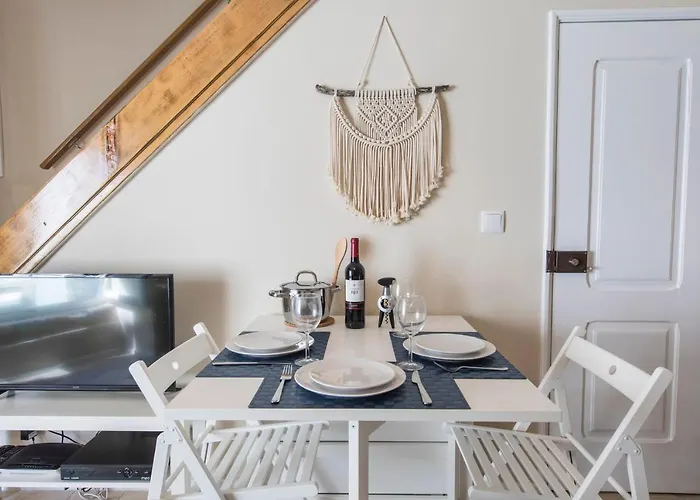 Terrace & River View In Alfama Lisboa