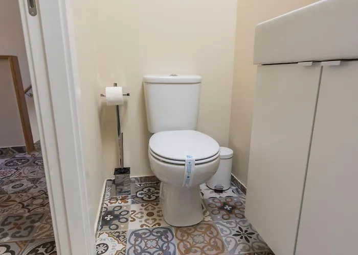 Terrace & River View In Alfama *