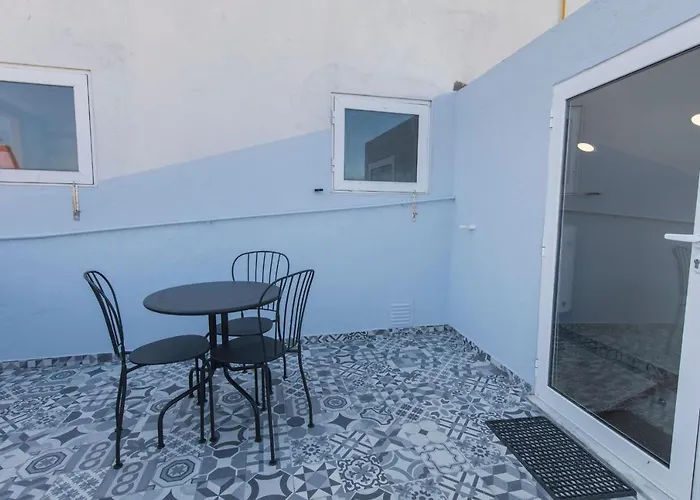 Terrace & River View In Alfama *