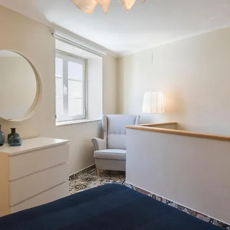 Apartment Terrace & River View In Alfama